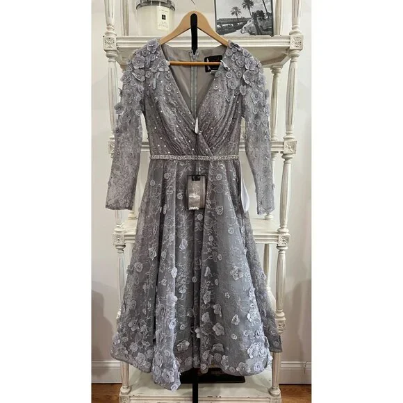Mac Duggal Long Sleeve 3D Floral Midi Dress Size 4 in Sterling Gray